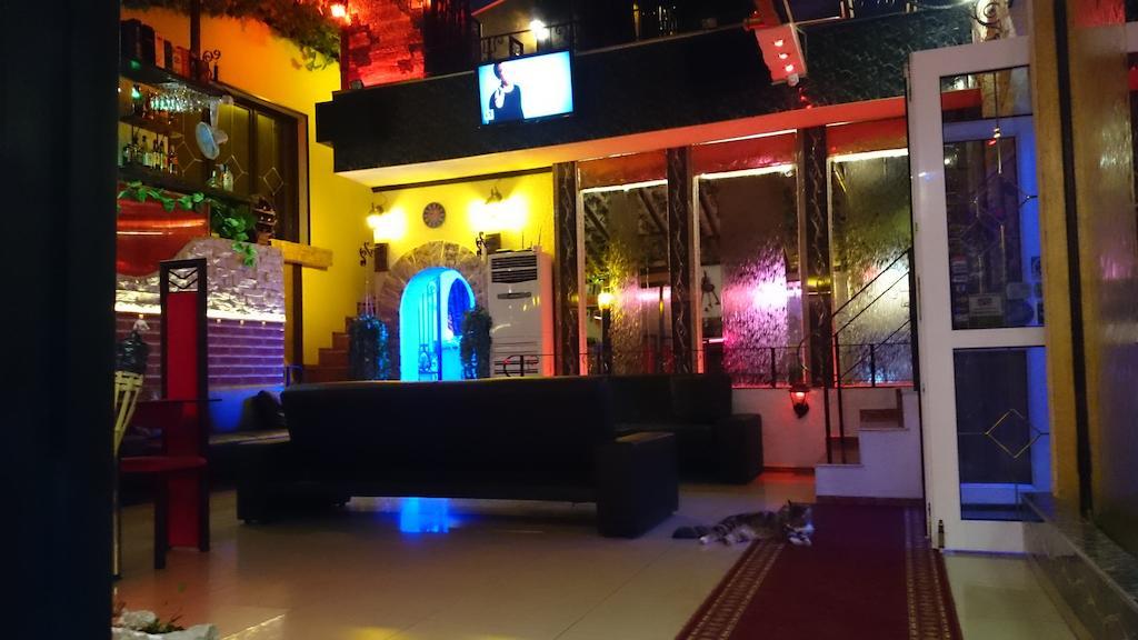 Rimini Club Inn & Suites Шумен Екстериор снимка