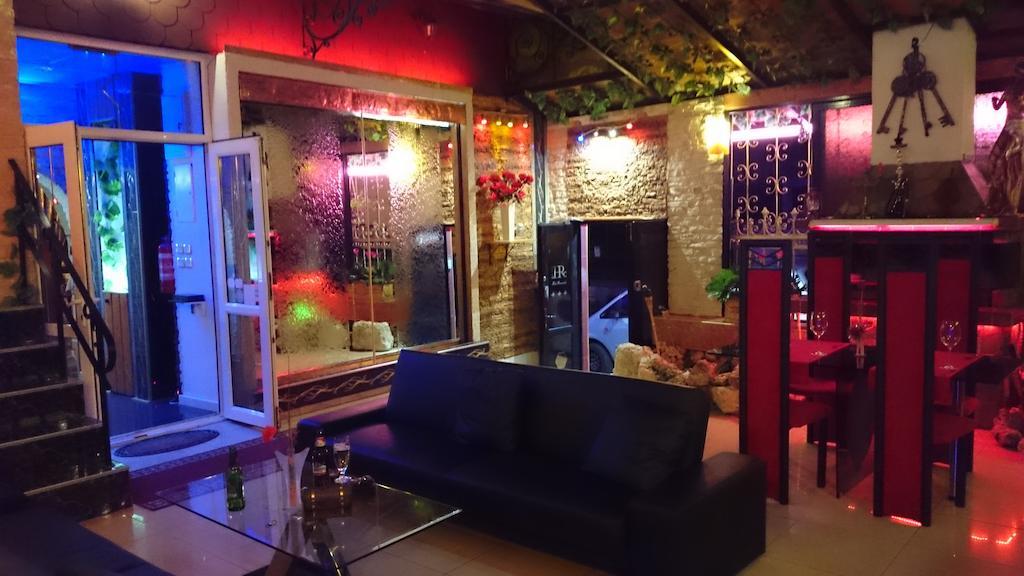 Rimini Club Inn & Suites Шумен Екстериор снимка