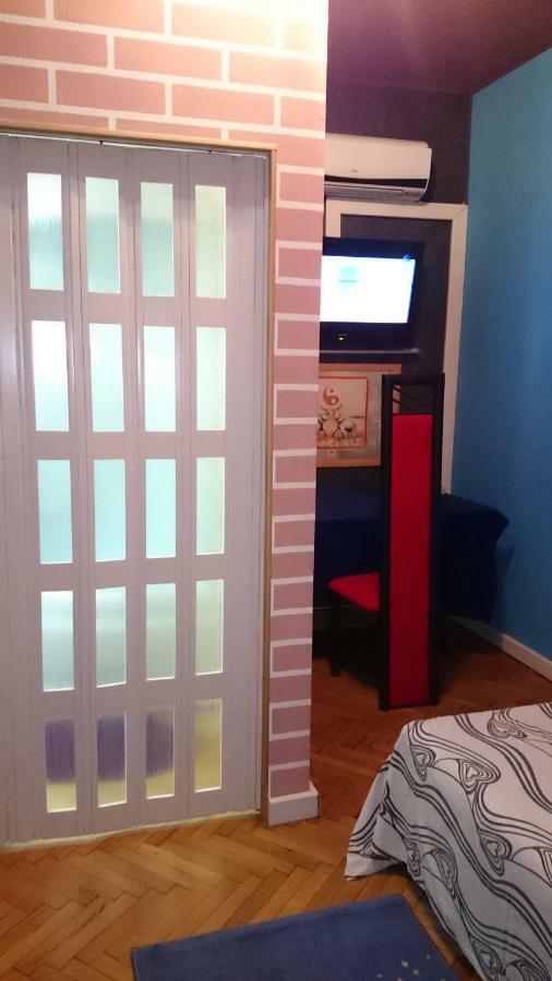 Rimini Club Inn & Suites Шумен Екстериор снимка