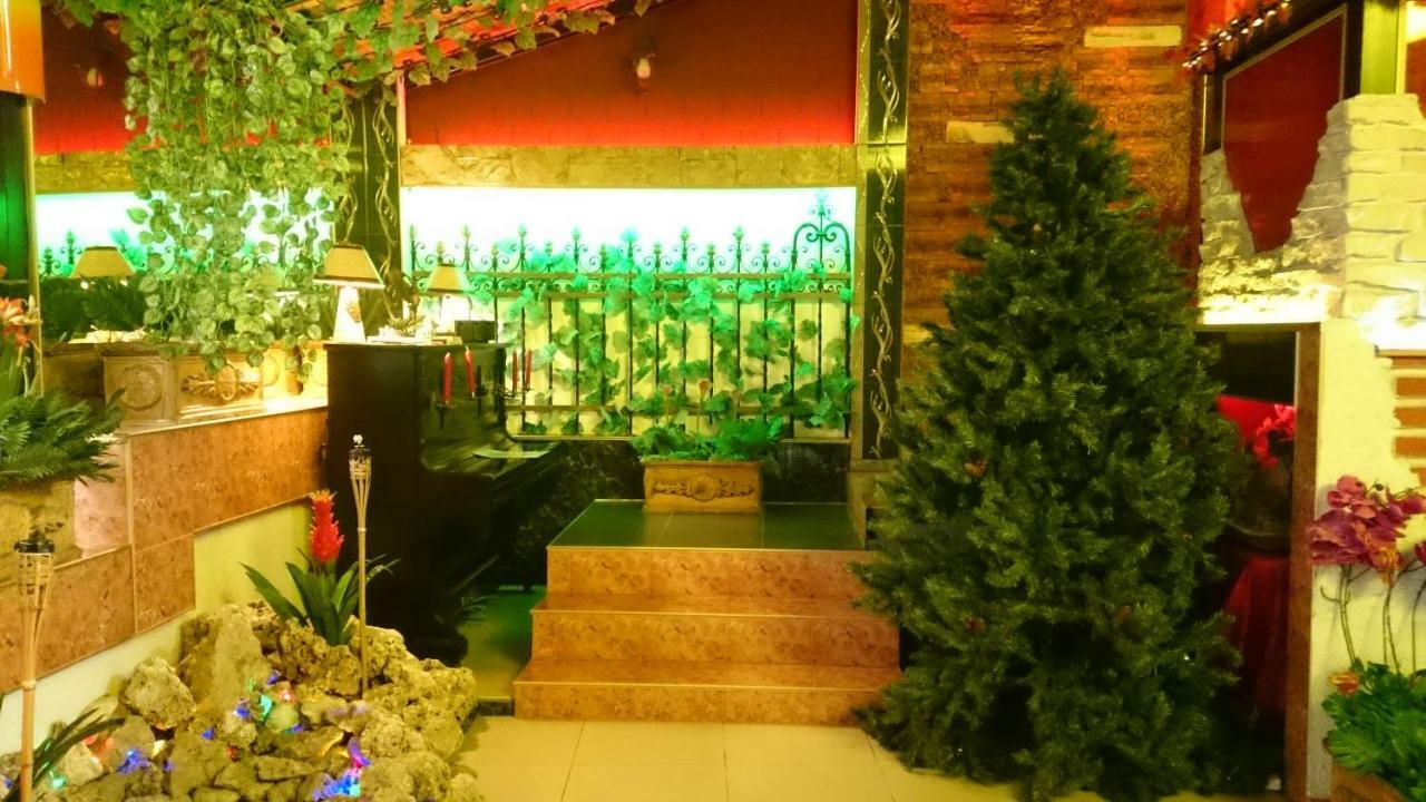 Rimini Club Inn & Suites Шумен Екстериор снимка